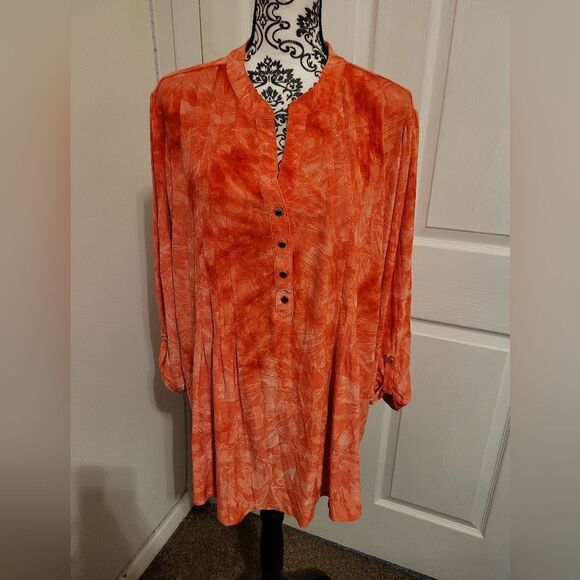 Beautiful embroidery tye dyed top - Picture 1 of 6
